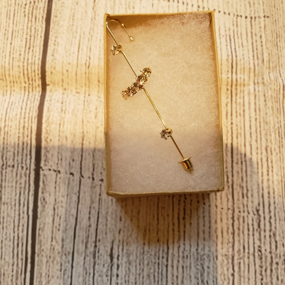 Hypoallergenic Gold crawler wrap earring - Picture 3 of 5